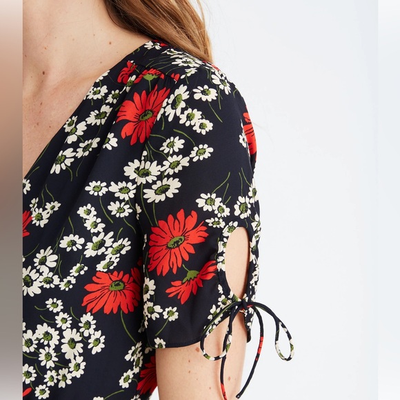 Madewell Peekaboo sleeve midi hillside Daises faux wrap floral flattering dress - Picture 6 of 11